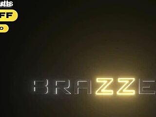 Lauren phillips and rose lynn mask off for hard threesome action