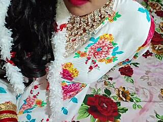 Little Sister Fucks Stepbrother In Clean Hindi Audio!