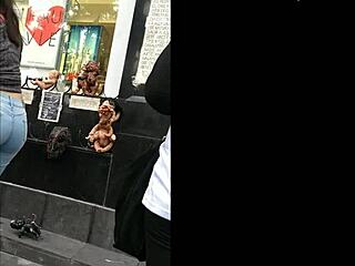 Culona Con Jeans Apretados