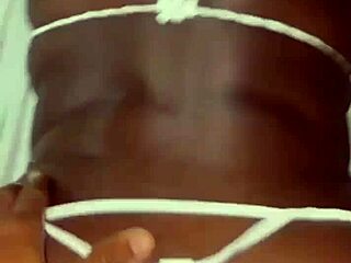 Bigass MILF Surprises Ex Boyfriend with Fucking