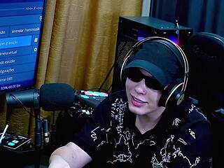 Belinha's ass on display, Ruan exploits it fully.