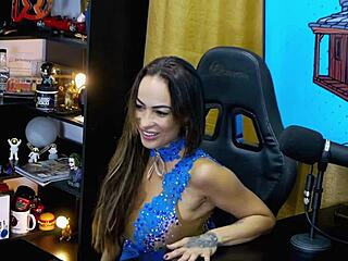 Belinha's ass on display, Ruan exploits it fully.