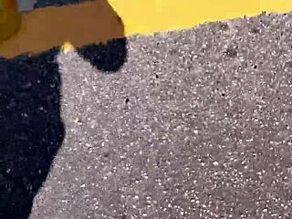 perguntei pra prostituta na rodovia quantos q era o a foda ela n cobro nada e me levou pro meio do mato pra foder ali mesmo