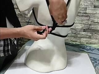 tutorial on tying breasts in bdsm 😏