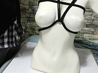 tutorial on tying breasts in bdsm 😏