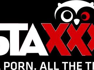 i got lucky banging two hot brunette milfs