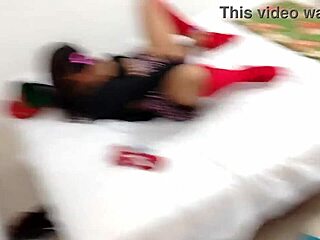 the cousin fucking her pussy with vibrator