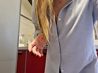 gostosa limpa o fog�o e fica hot 🔥