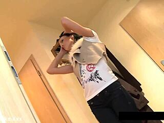 I'm Aliz, lonely skinny, fisting my holes for your pleasure.