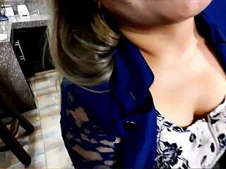 Le hago una buena propuesta econ�mica a chica desconocida - cum en pussy - creampie - porno en espa�ol