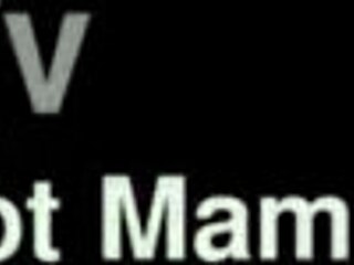 Essa milf gostosa liberou a buceta rosa pra todo mundo na suruba with big cock