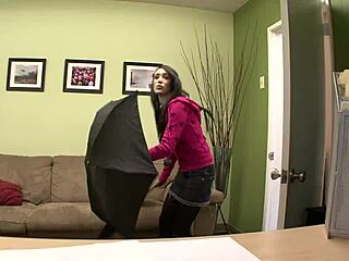 إيدن آشلي وجازي برلين في سحاق ساخن يذوب القلب