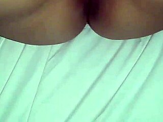 Milf Fingering Pussy Playing