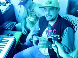 De Cantar En Los Buses A Creador De Master Compositor Y Cantante