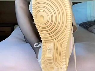 Blacknails Feet Feetworld Fetish Nylonfeets Nylonfet Sh Nikeairforce Nylontights Girl On