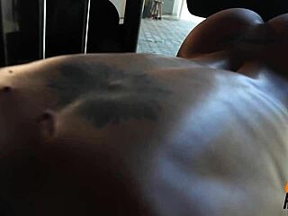 Slutty whore fulfills dream. She cums in the gym with Caroleta Roots 😈