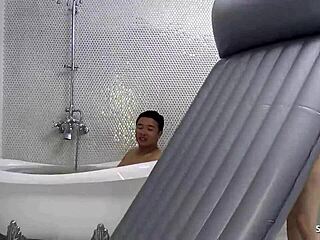 マッサージパーラーで日本人ティーン18+にデープクリームパイ