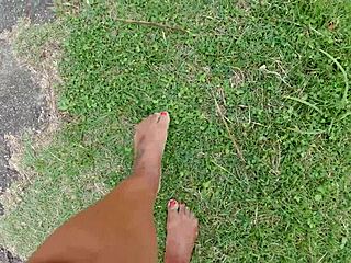 Walking barefoot on streets and beach, getting feet dirty 😍 - foot fetish
