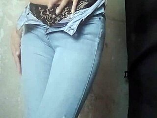 Teacher Sends Nudes, Her Tight Vagina Teases Sexy Teen