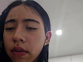 IM TRAVELING AND I PAY FOR THE COMPANY OF A LATINA WITH A BIG ASS AND BIG TITS