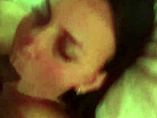 Mi Francesa Masturbates Intensely