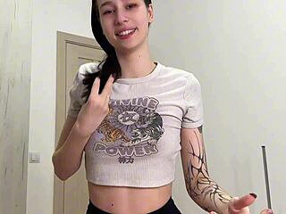 Horny Babe Worships Shaft Before Work