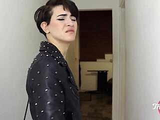 Minha Namorada Terminou Comigo Minha Meia-Irmã Me Consolou Com Um Belo Boquete