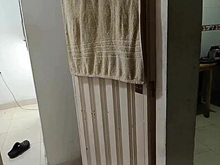 핑크 보지 새언니가 폴라 POV 크림파이로 블로우잡 해줘