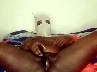 Tinysmall 18+er - alone plays with big clit and pussy