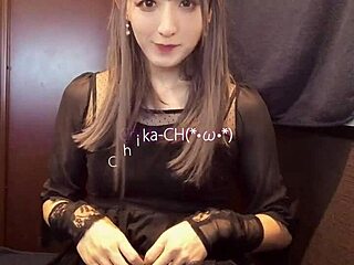 ギャル美女の女装レディーボーイがソロでオナニー