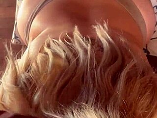 Enjoying Oral and Riding with Facial Finish