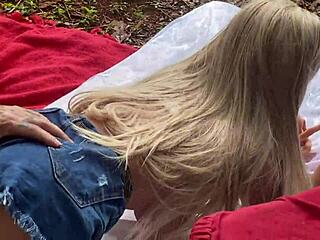 Loirinha Gostosa Damages Her Tight Ass with Hidden Sex Toy