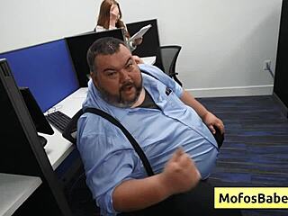 Naughty office milf 😏