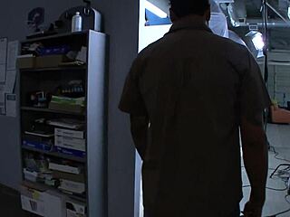 Adrianna Rossi Wants Her Married Pussy To Get Stuffed