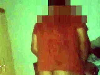 Puta metendo com dois com dupla penetra��o!