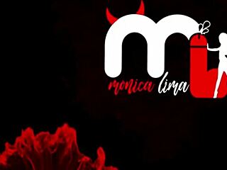 While husband washed the car, I met a hot guy at the gas station and fucked in the bathroom 😈