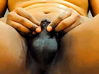 Shemale Sissy Piss On Own Body