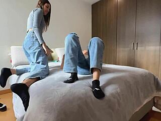 I offer money to a tourist for Colombian lesbian sex in my house, with kissing, licking, fingering, and orgasms