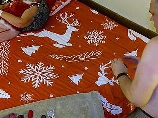 Babka Claus sanie kurca hlboko v vianočnom kostýme!