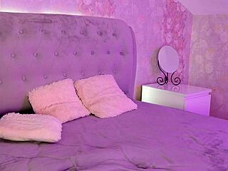 Blonde uses natural dildo in pussy and cums hard