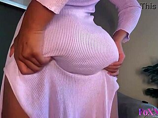 Jenna Foxx Intensely Sticks Her Dildo