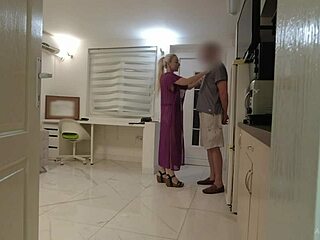 Cute Delivery Guy Returns with Flowers, Gets Blowjob