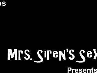 wife playin with butt plugs in front of strangers, gettin all wet.