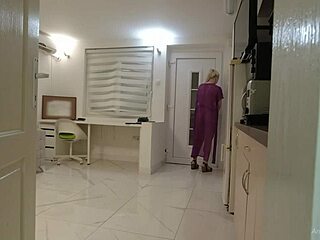 Cute Delivery Guy Returns with Flowers, Gets Blowjob