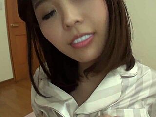 Desiring To Touch Mizutori Funo's White Skin All Day