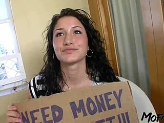 Mofozo Com - 19 Year Old Model Gets The Cum On Her Tits