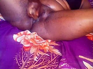 Queensandypussy Fucks Dildo Hard With Big Ass