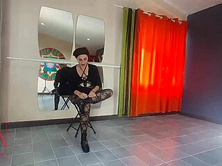 Spank Ballerinas Ass Punish a Bad Dancer Regina Noir the Teacher Scolds Fucks in the Mouth and in the Pussy Domination at the Ballet Class Short Video 1 😏