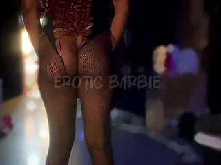 Getting it hot n ready 4 u momma bear cant wait to feel you tongue this tasty twat free 😏