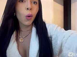 Entregador De Delivery Fode Morena Gostosa Sozinha Em Casa